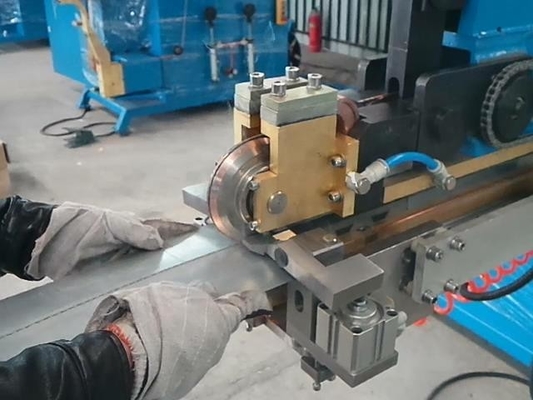 Hava Kanalı Düz ​​Dikiş Direnci Punta Kaynak Ekipmanları 9m/Dk