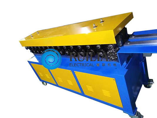 İşleme Kalınlığı 0.4mm-0.8mm Galvanizli Sac Çelik Kanal Flanş Makinesi